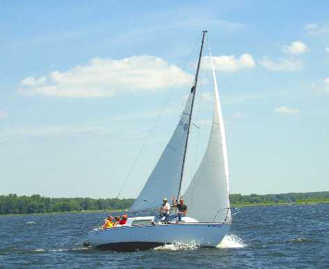 Grampian 26 "Dulcinea" on Muskegon Lake